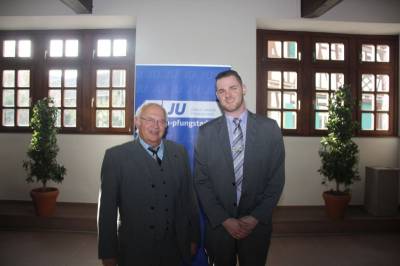 Grndungsmitglied Franz Schn und JU-Vorsitzender Kai-Jan Kutscher